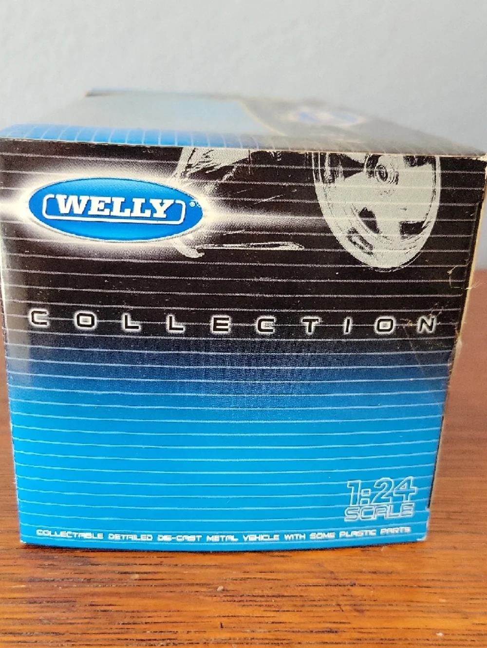1941 Chevrolet Special Deluxe Die-Cast Convertible By Welly